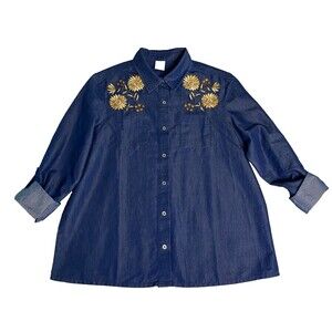 Blair Button up‎ Shirt Women's Embroidered Size M Chambray Roll Tab Sleeve